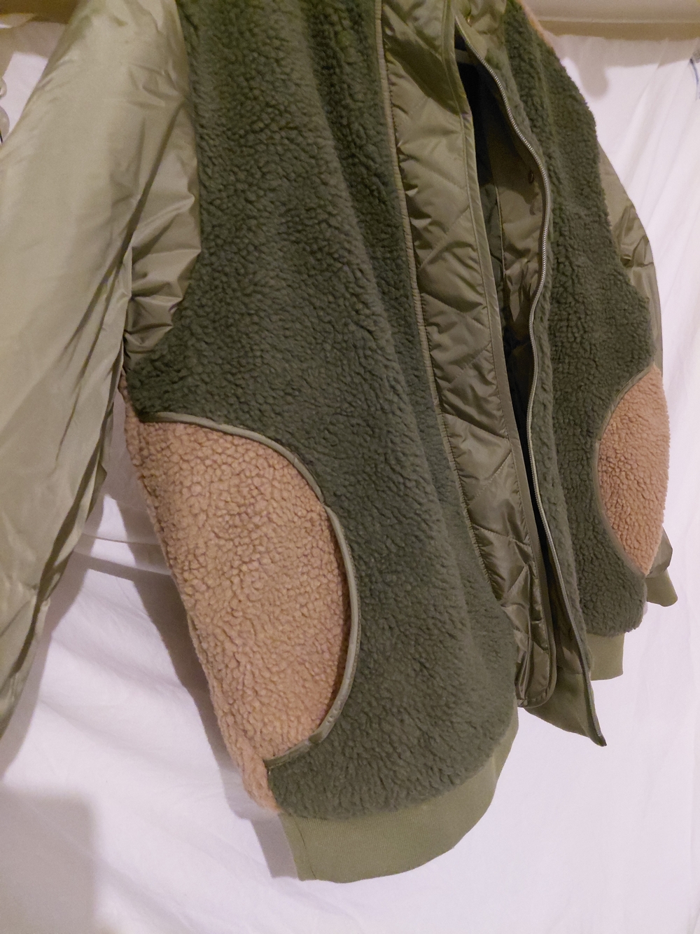 Olive Green Sherpa-Lined Men's Jacket with Tan Accents